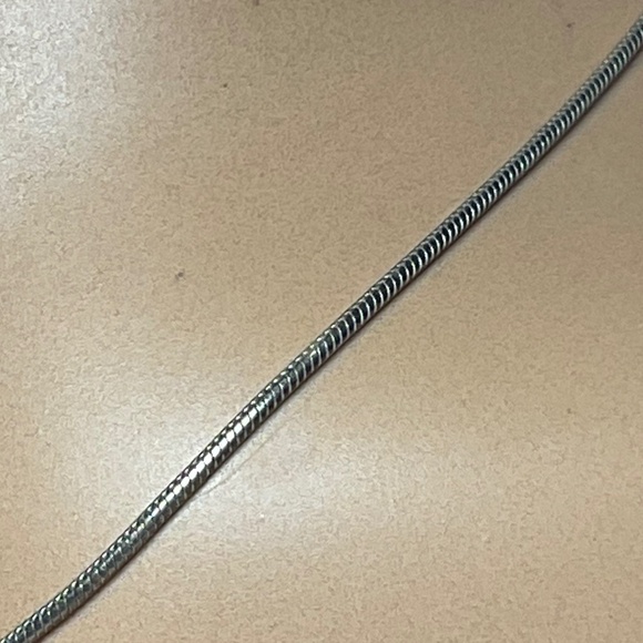 AGI Italian Sterling Silver Snake 🐍 Chain / Necklace. 18 inches long - Picture 2 of 7